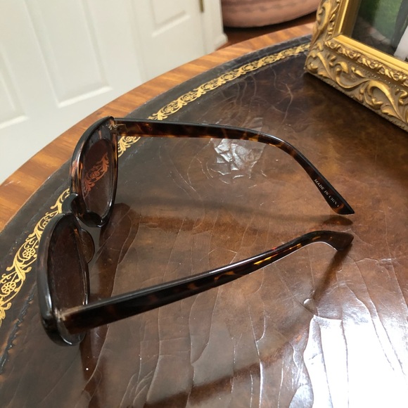 Cats Eye Tortoise Leopard Ladies Sunglasses - Picture 4 of 5